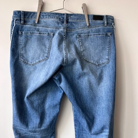 Gently Worn Distressed Dear John Erin Slim Straight HIGHDRIVE Jeans - Picture 9 of 16